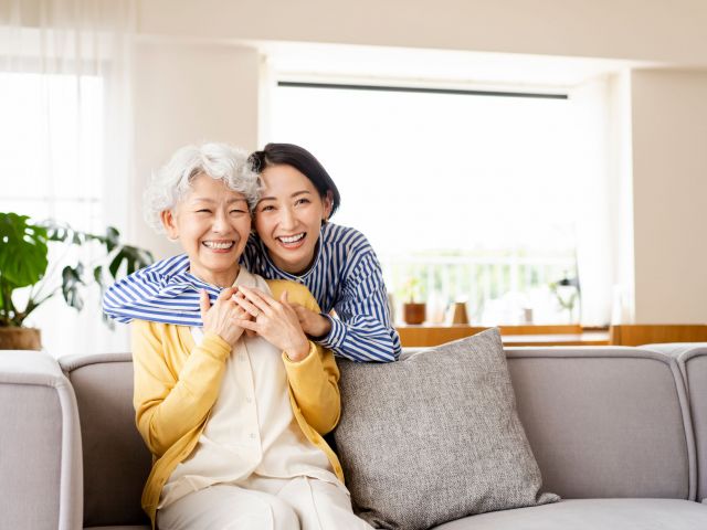 仲良し親子の笑顔のポートレート